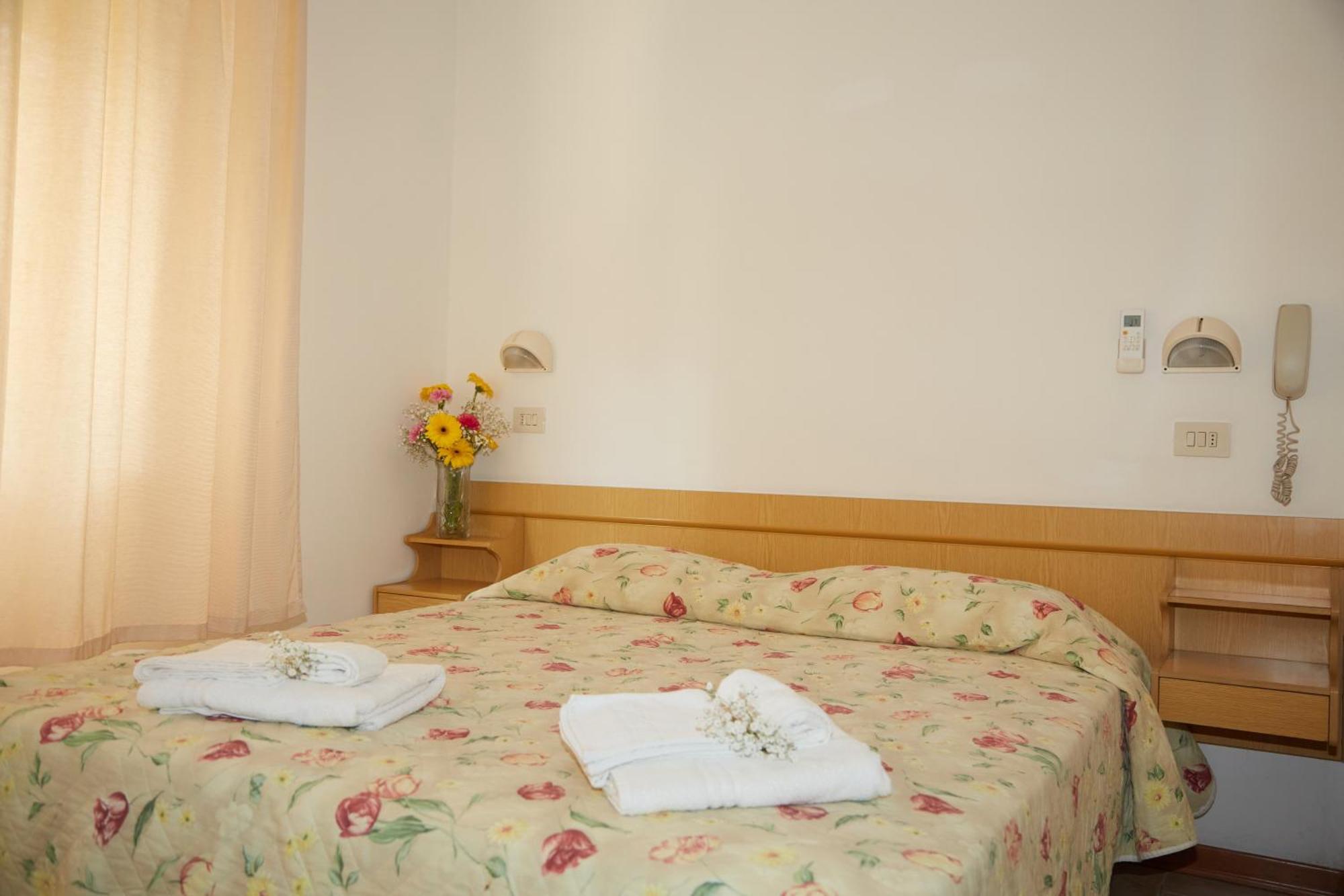 Hotel Italiacervia Luaran gambar