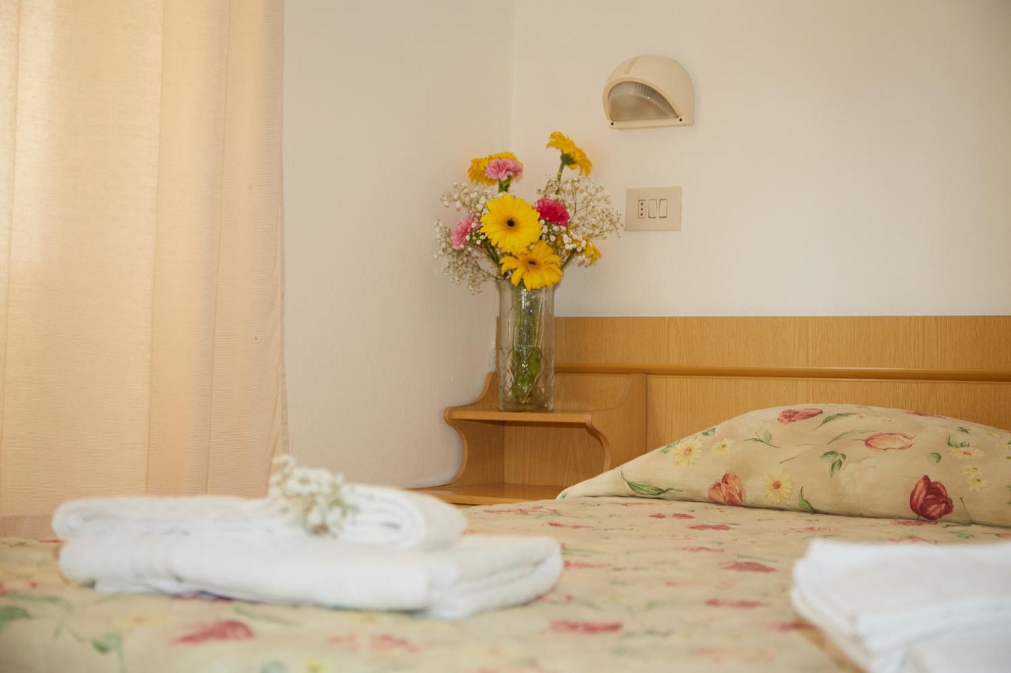 Hotel Italiacervia Luaran gambar