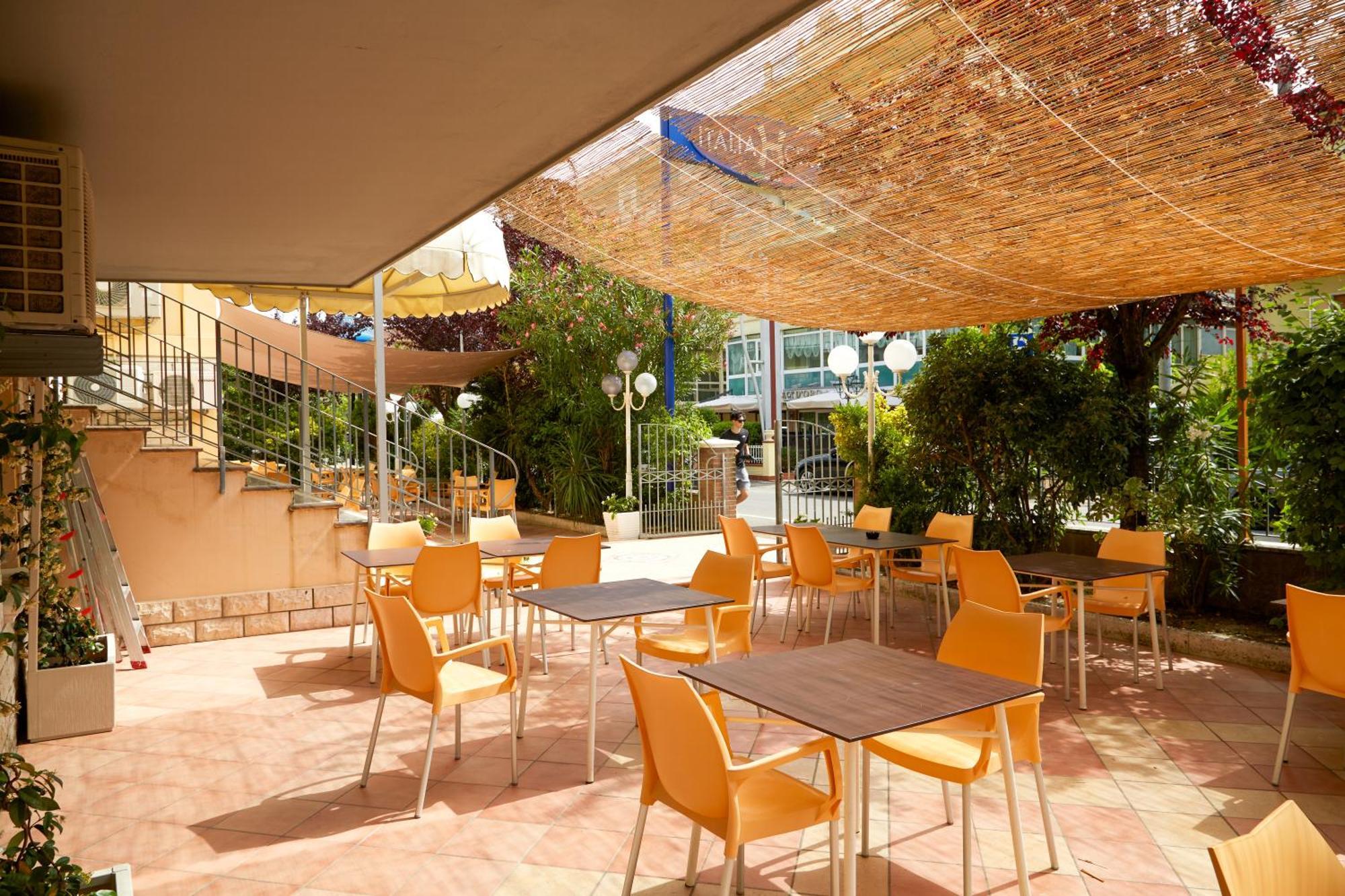Hotel Italiacervia Luaran gambar